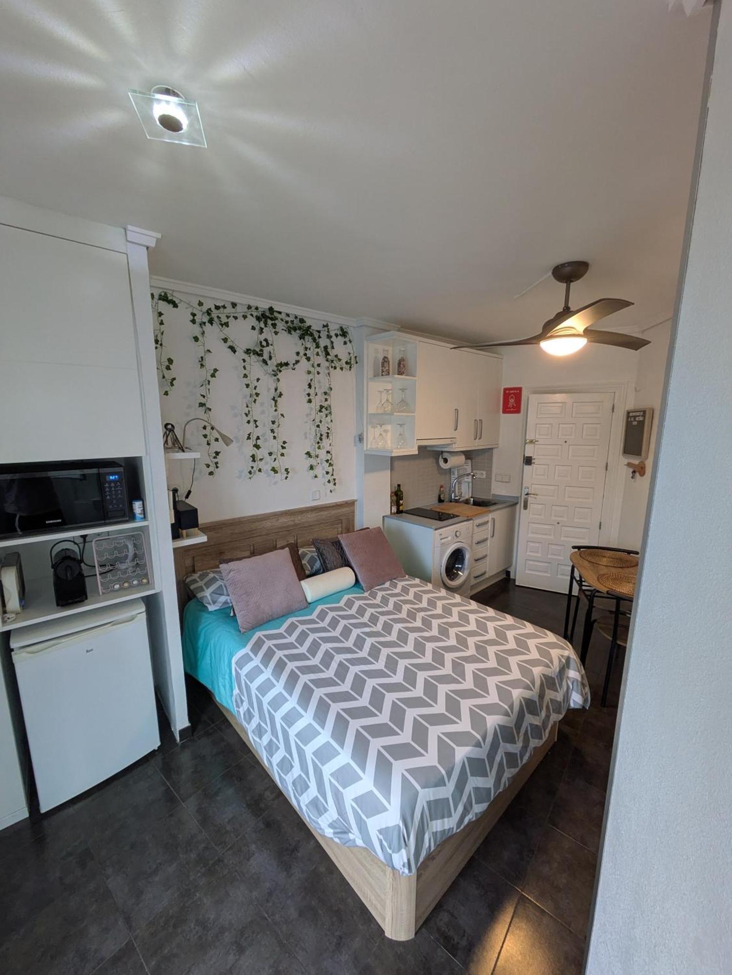 Estudio Con Piscina, Playa Y Wifi Denia Luaran gambar